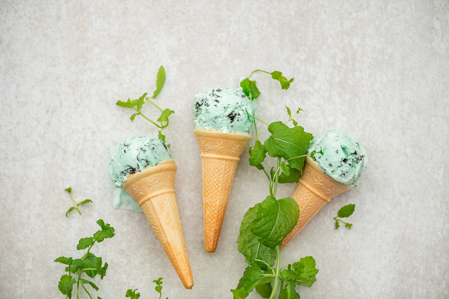 5 ways to use up fresh mint