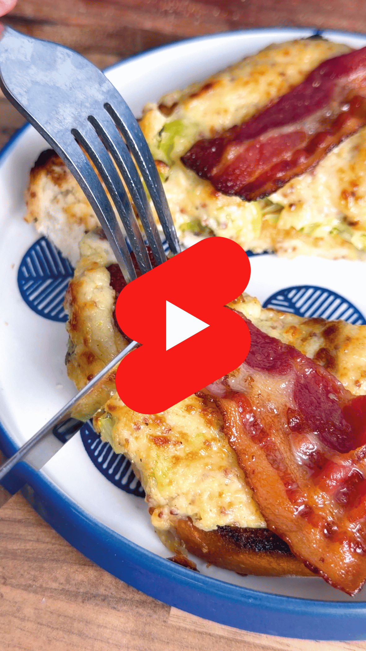 Ultimate Welsh rarebit (with beer and bacon) 