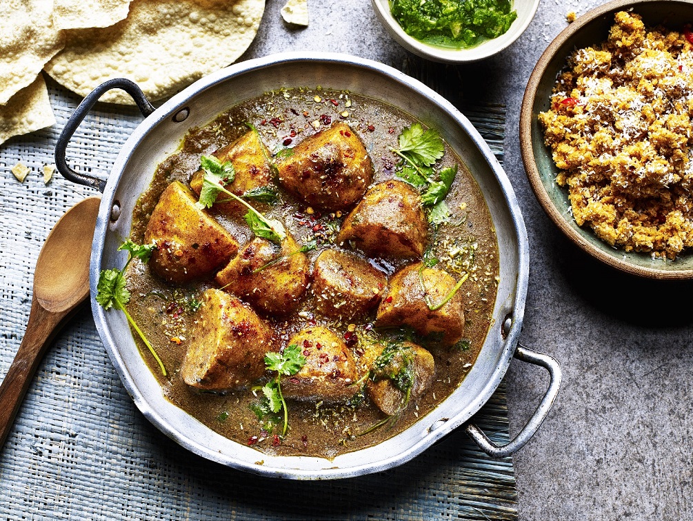 POTATO & COCONUT CURRY WITH SAMBAL & MINT CHUTNEY