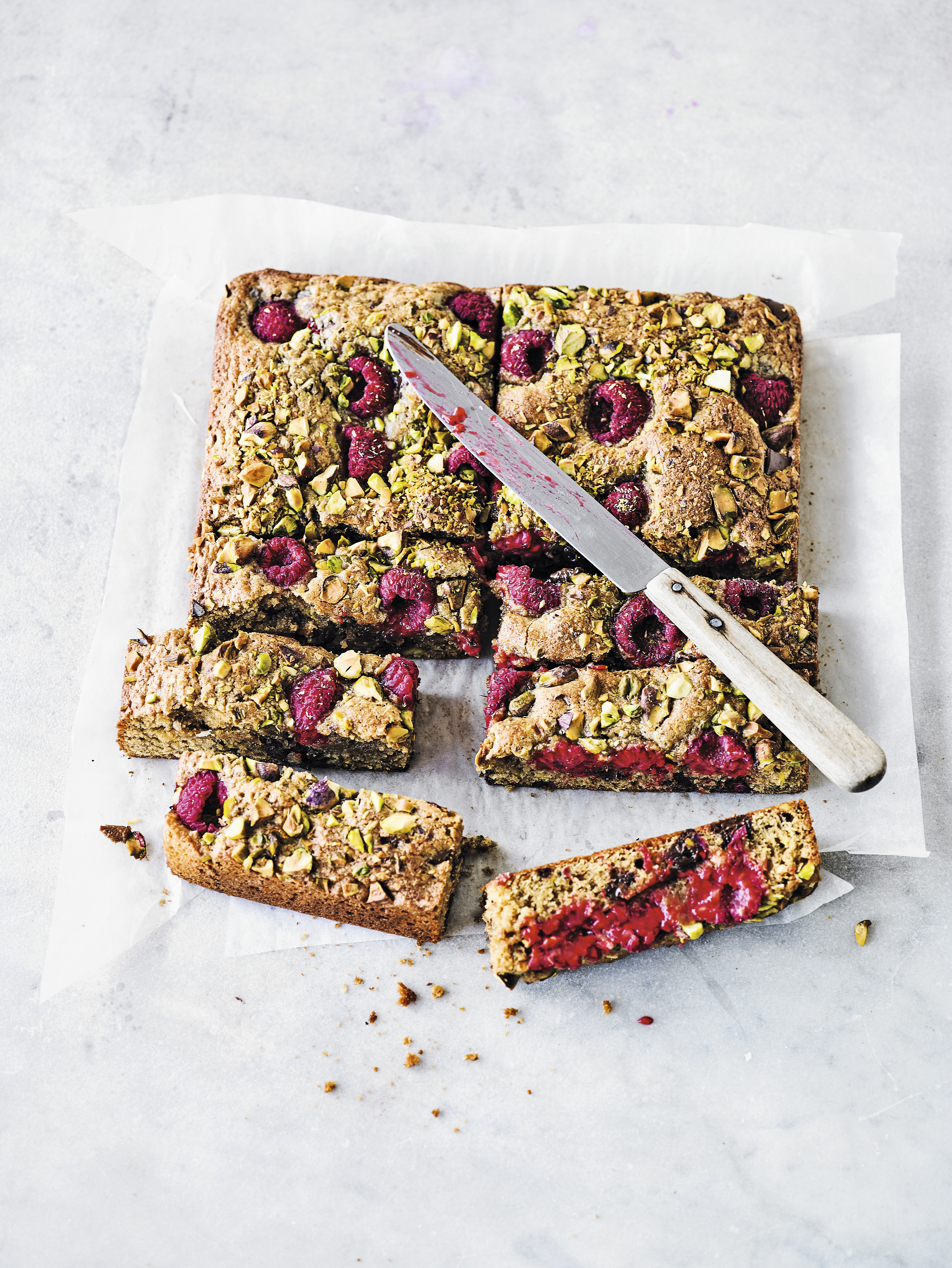 Chocolate Chip, Cardamom & Raspberry Blondies