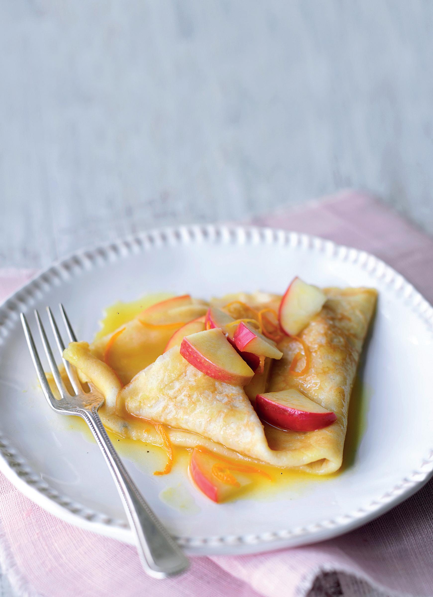 French Crepes with Caramelised Apples