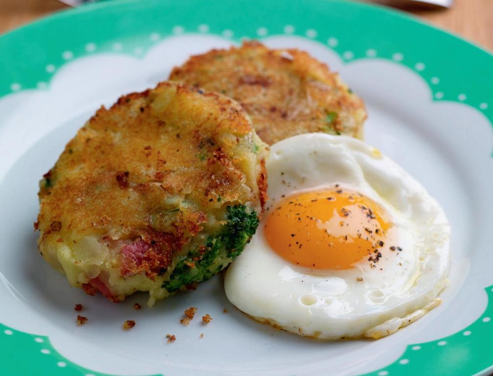 Tenderstem Bubble & Squeak with Caramelised Onions & Crispy Bacon