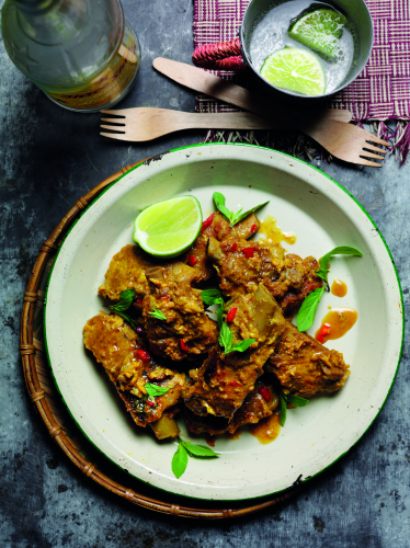Egg-topped Stir-fried Pork Ribs