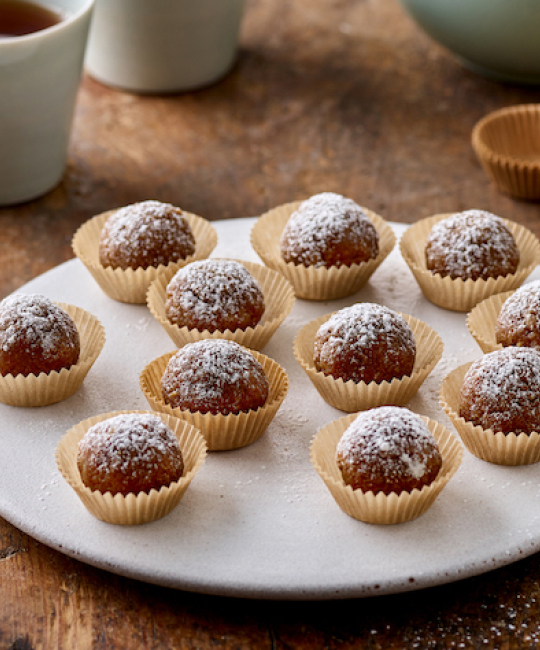 Image for Recipe - Chickpea Almond Fudge Balls
