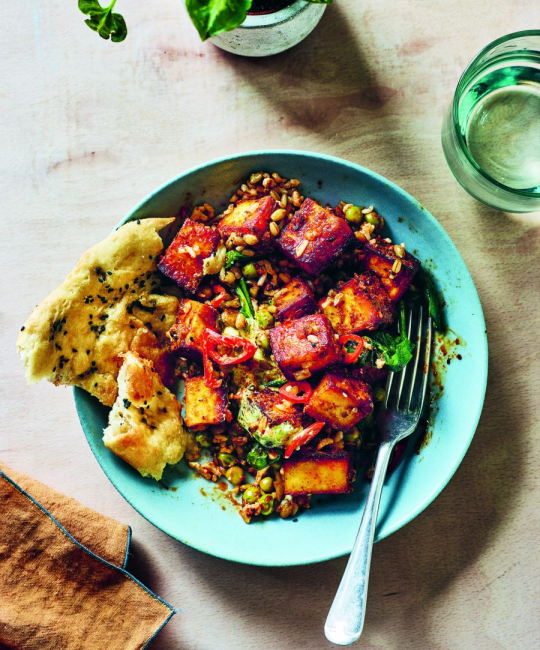 Image for Recipe - Elly Pear’s Spiced Paneer, Spinach & Pea Grain Bowl