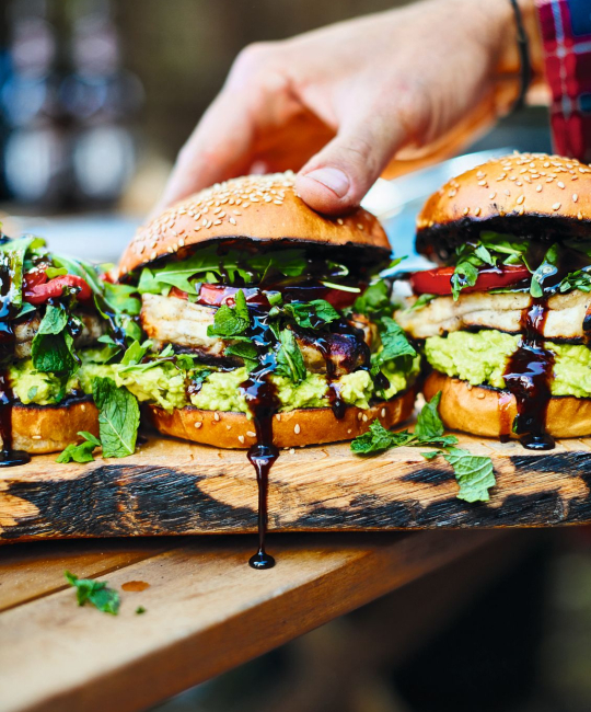 Image for Recipe - Grilled Halloumi Burger with Smashed Avocado