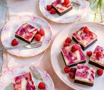 Image for recipe - Chocolate & Raspberry Ripple Cheesecake Brownies