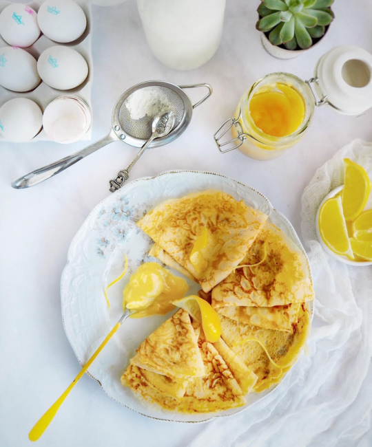 Image for Recipe - Perfect Pancakes with Lemon Curd