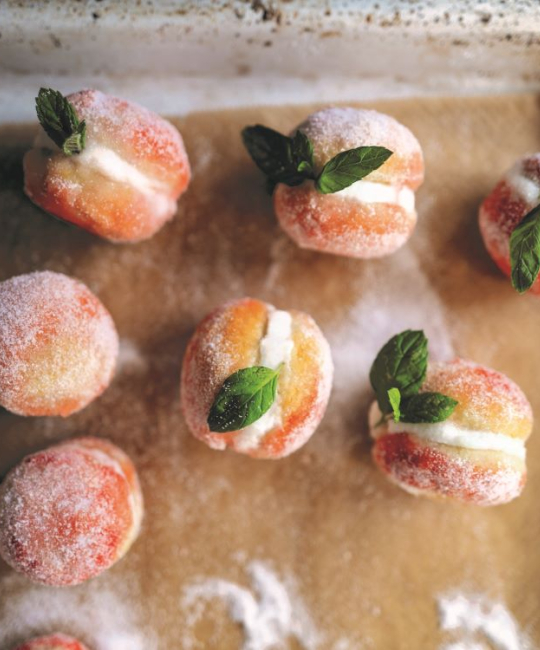 Image for Recipe - Peach & Almond Cookies with Ricotta Cream