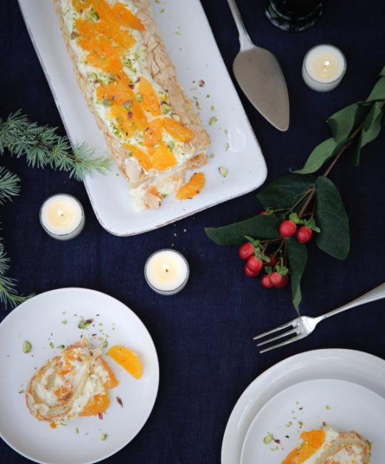 Image for Recipe - Clementine & Ginger Meringue Roulade