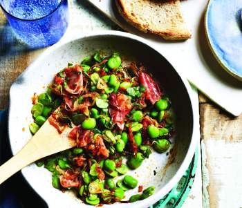 Image for recipe - Broad Beans with Serrano Ham