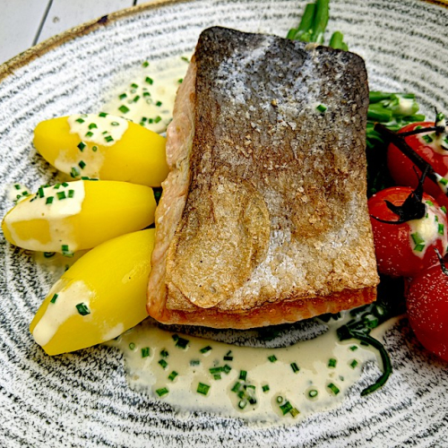 Image for blog - The Best Cornish seafood restaurants