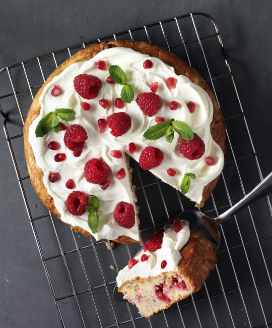 Image for Recipe - Raspberry and apple cake