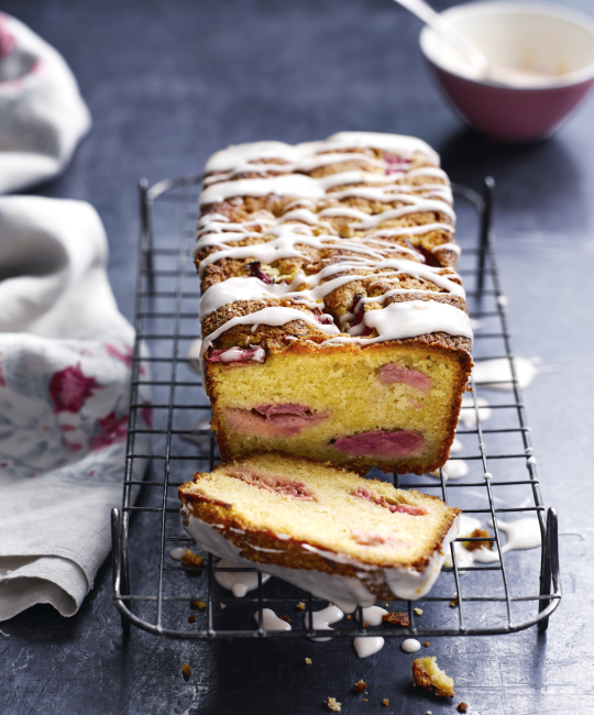 Image for Recipe - Rhubarb Soured Cream Cake