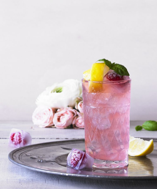 Image for Recipe - Raspberry Sweet & Sour Cocktail