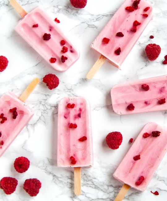Image for Recipe - Fruity Prosecco Ice Lollies