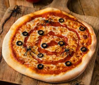 Image for recipe - Spooky Spiderweb Pizza