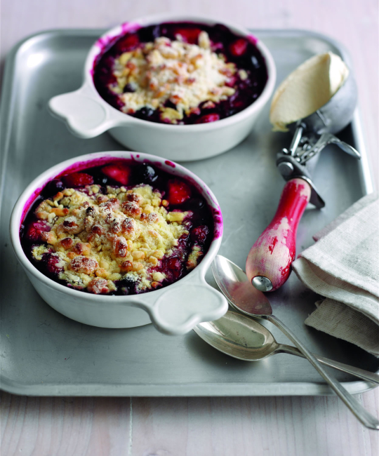 Image for Recipe - Strawberry & Blueberry Crumble