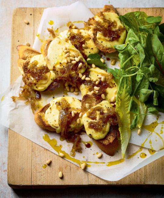 Image for Recipe - Miguel Barclay’s Caramelised Onion Rarebit