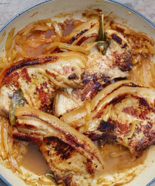 Image for Recipe - Pork Chops & Kentish Apple Casserole