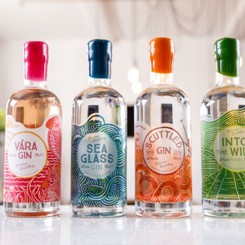 Image for blog - The best British gins for summer entertaining