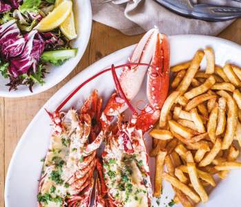 Image for recipe - Lobster with Chips